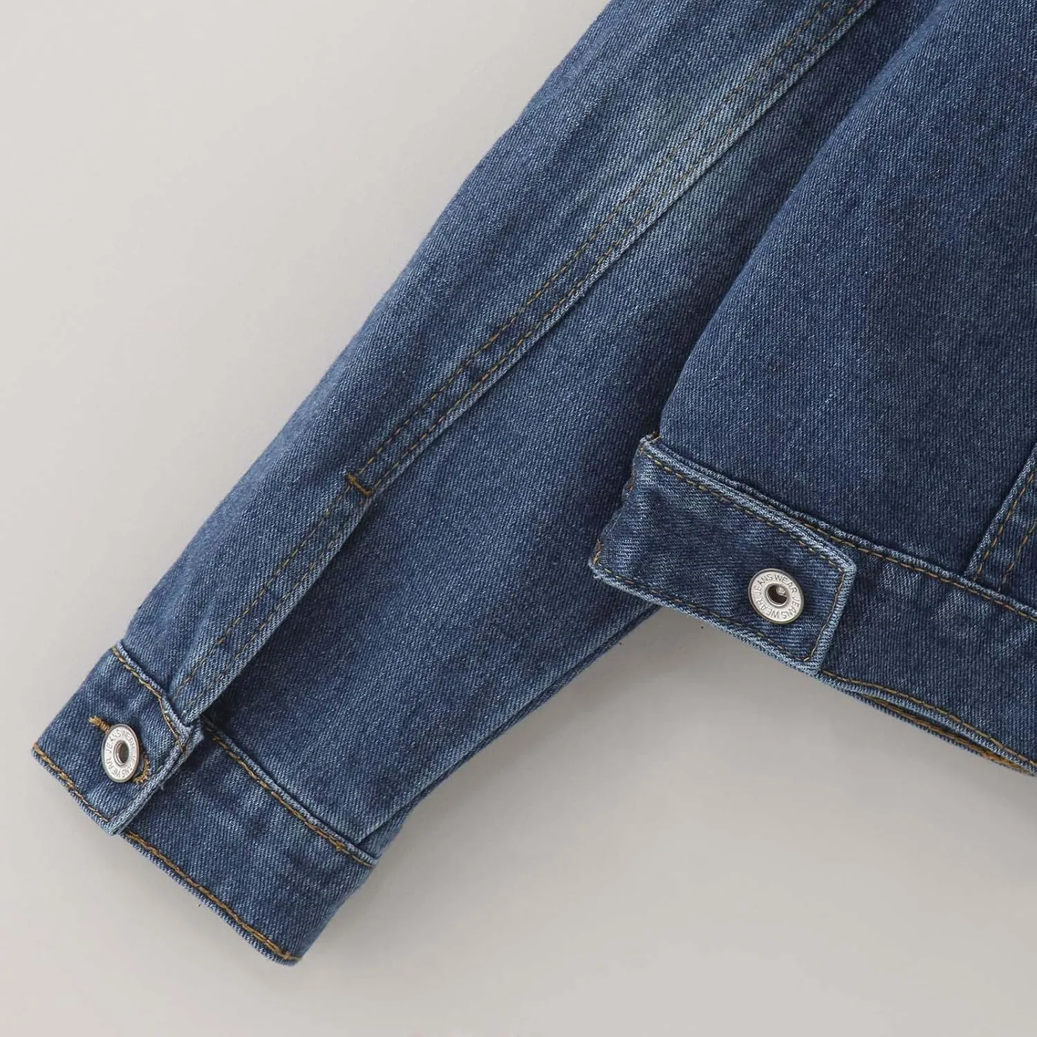 2023 Womens Denim Jackets Trendy Button Up Shacket Fall Spring Long Sleeve Jean Coats with Pockets Fashion Denim Coat